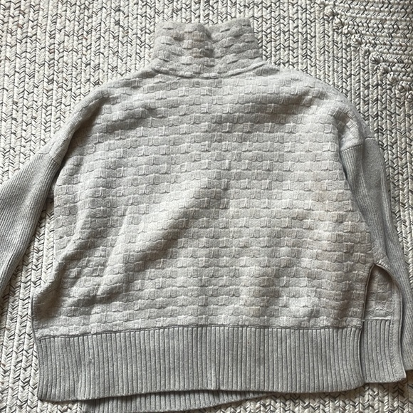 Club Monaco cashmere turtleneck grey sweater - Picture 1 of 3